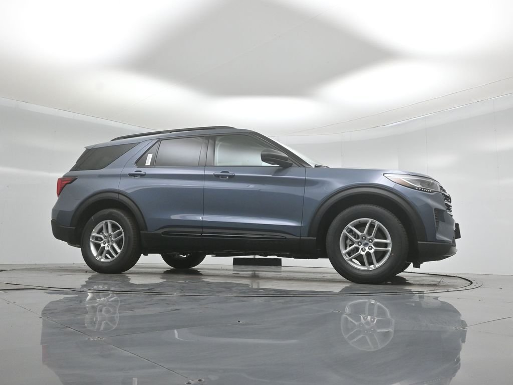 New 2026 Vapor Blue Metallic Ford Active image 45