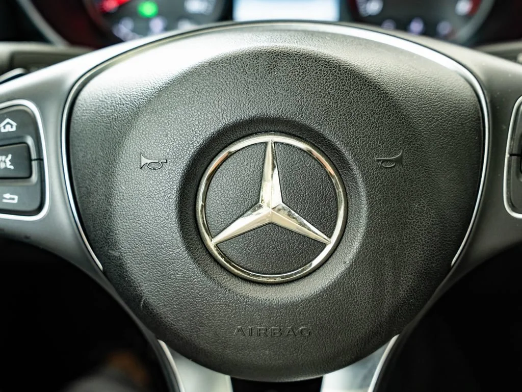 Used 2018 White Mercedes-Benz C 300 image 31