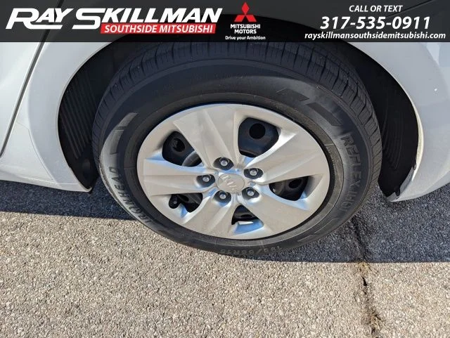 2017 Kia Forte5 LX - Photo 12