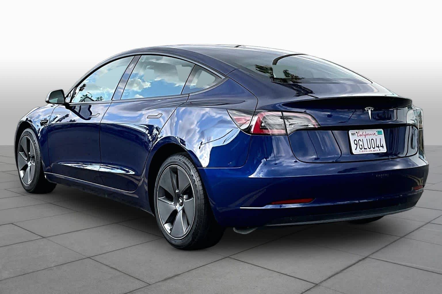 Used 2023 Deep Blue Metallic Tesla  image 11