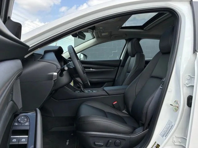 New 2026 Snowflake White Pearl Mazda 2.5 S Preferred image 17