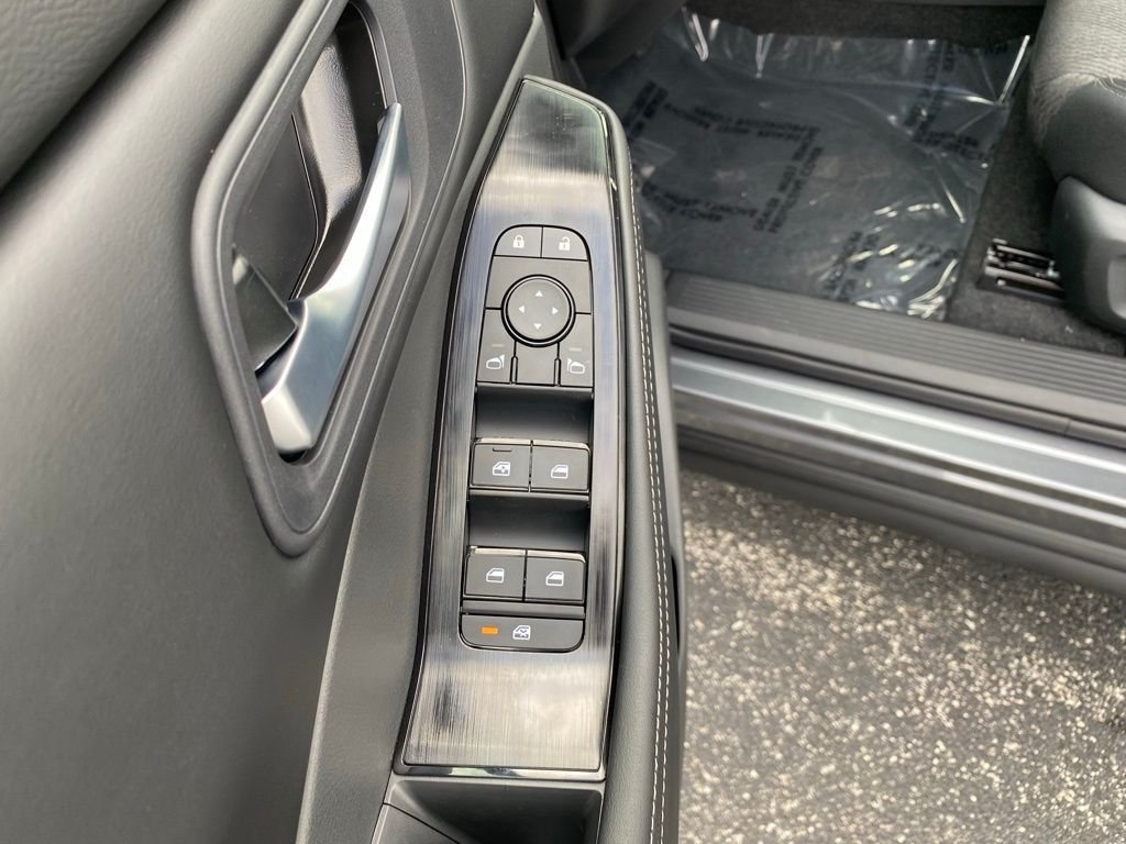 2026 Nissan Rogue SV - Photo 14