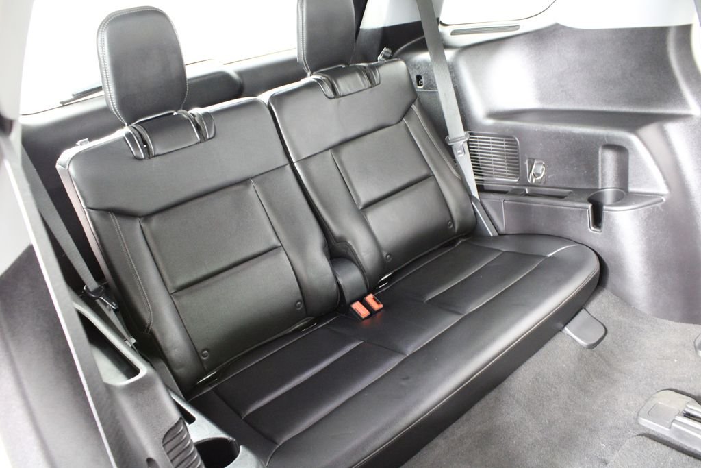 Used 2021 Red Ford Limited image 16