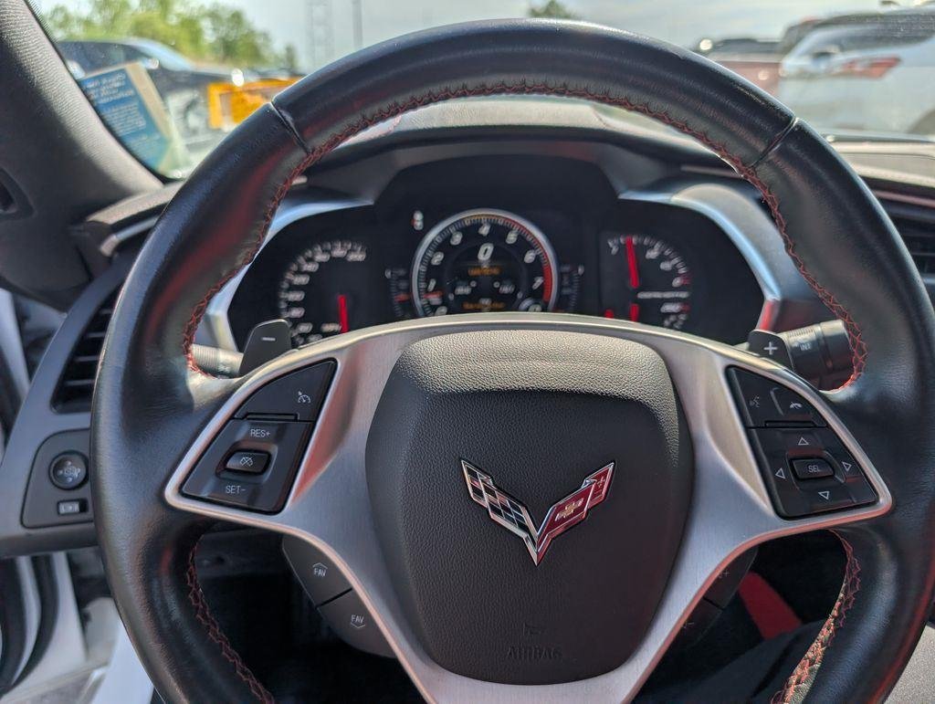 Used 2015 Arctic White Chevrolet Stingray image 12