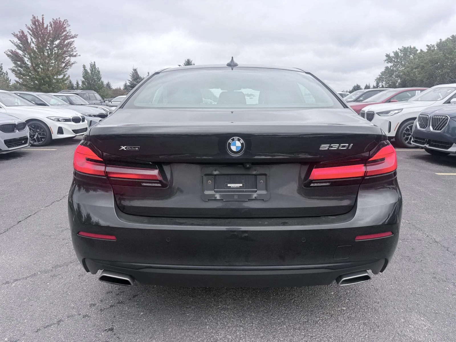 Used 2023 Black Sapphire Metallic BMW 530i xDrive image 6