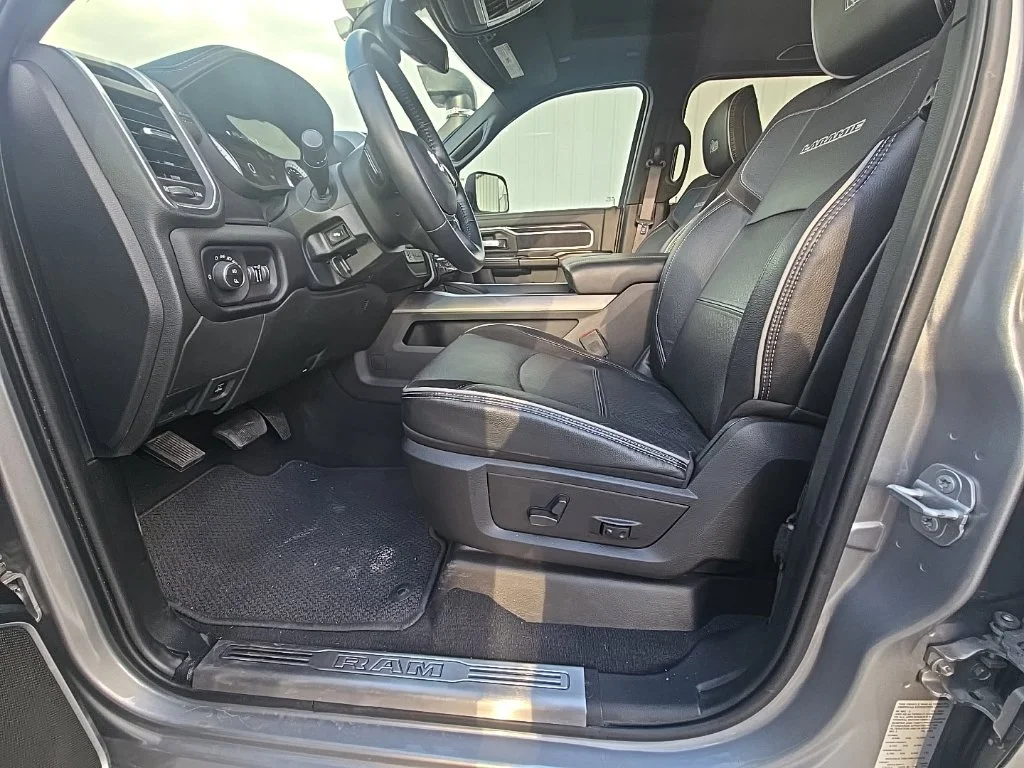 Used 2022 Billet Silver Metallic Ram Laramie image 19