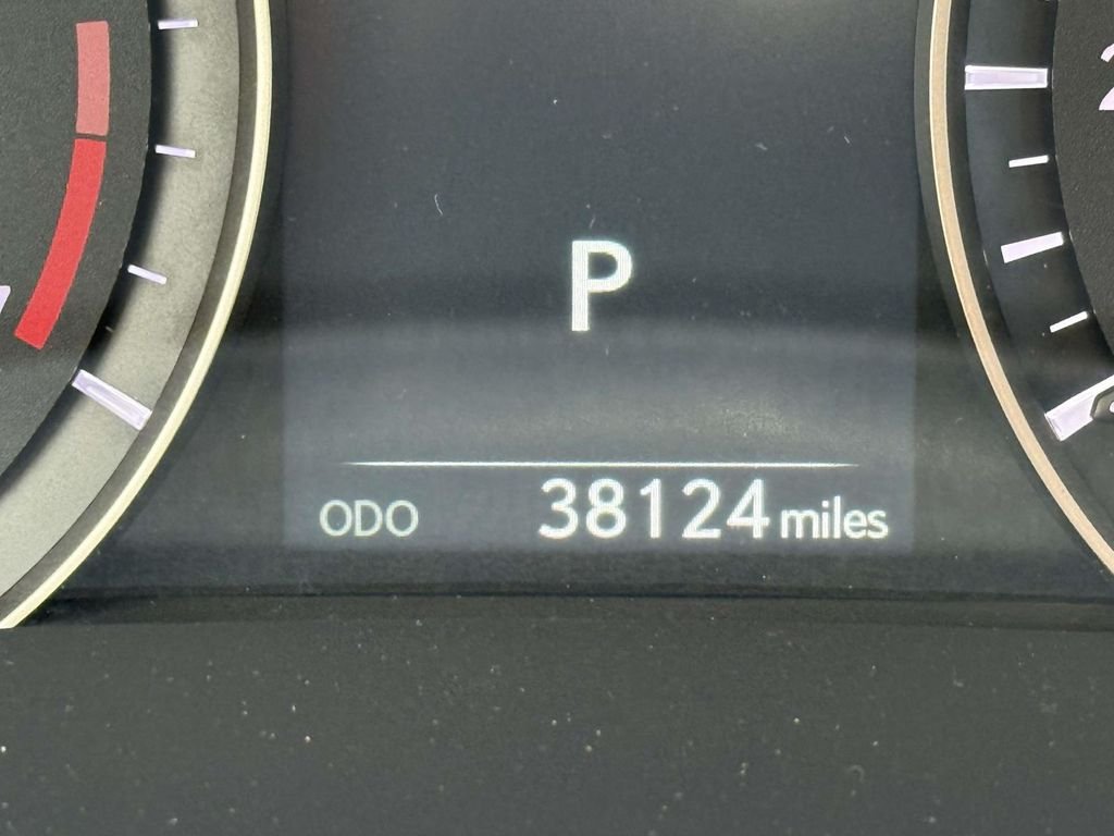 Used 2021  Lexus 350 image 25