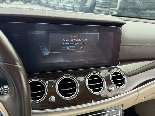 Used 2020 Polar White Mercedes-Benz E 450 image 17