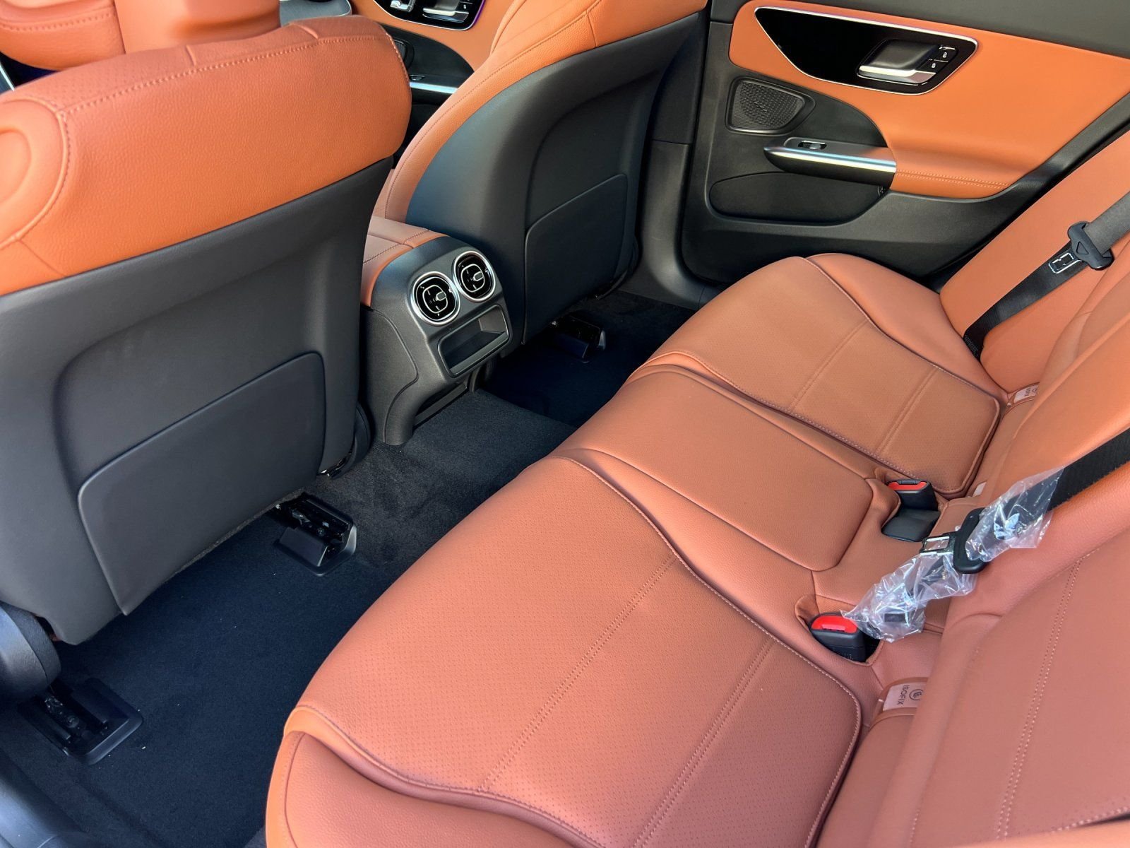 New 2026 Polar White Mercedes-Benz C 300 image 4