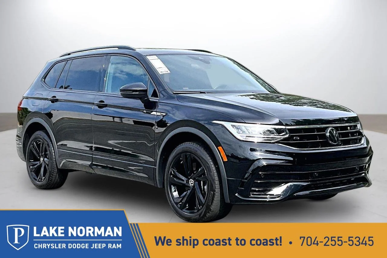 2024 Volkswagen Tiguan 2.0T SE R-Line Black's photo