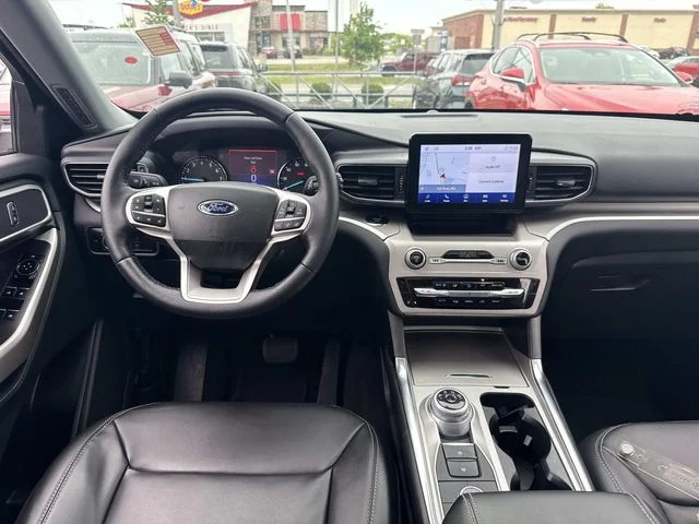 Used 2022 Gray Ford XLT image 19