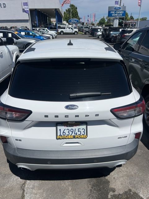 Used 2022 White Ford SE image 12
