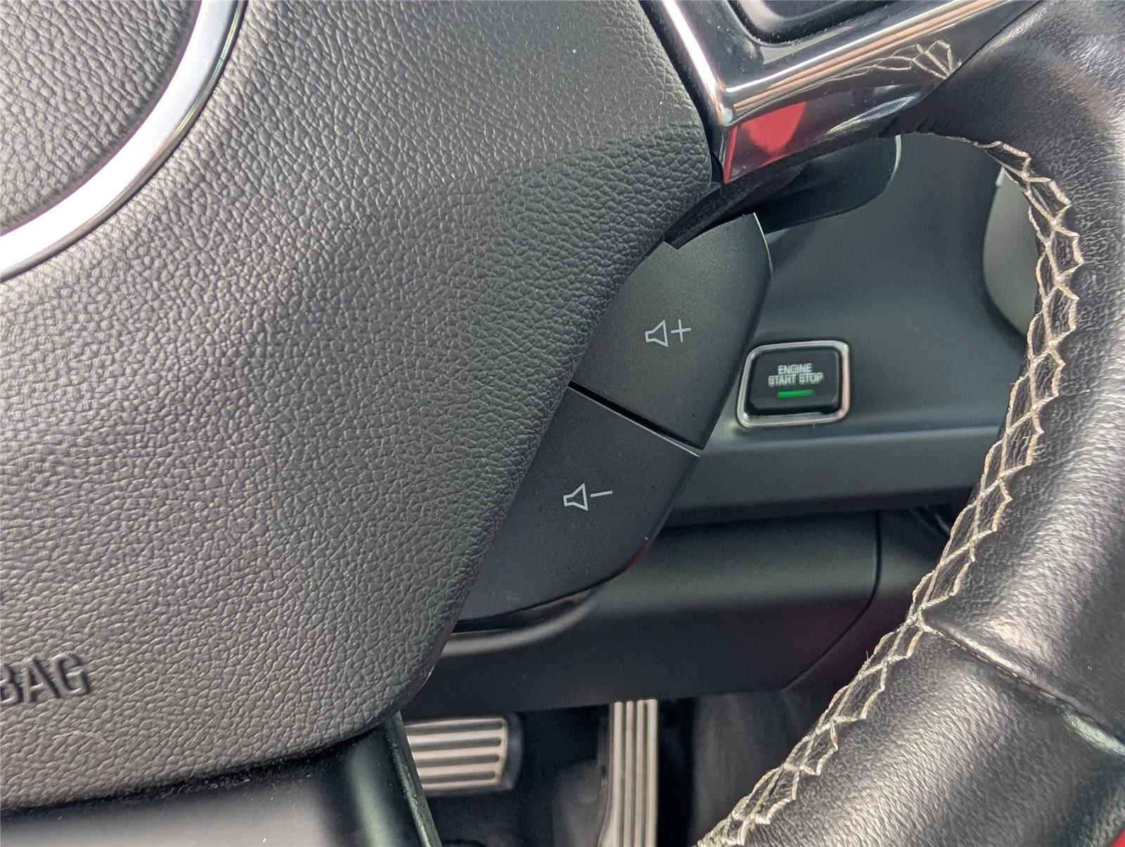 Used 2023 Sharkskin Metallic Chevrolet LT1 image 28