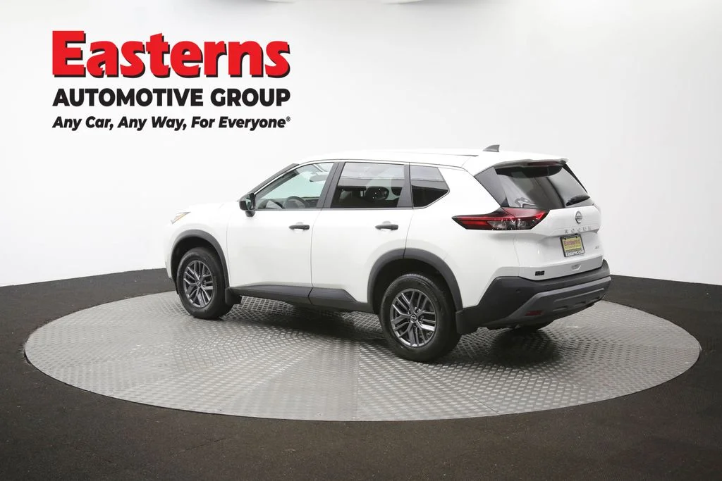 Used 2023 White Nissan S image 65