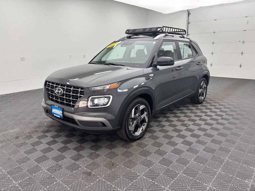 Used 2024 Gray Hyundai Limited image 2