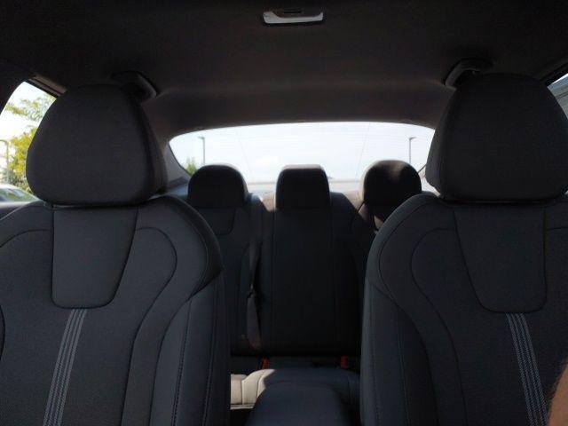New 2026 Abyss Black Hyundai SE image 24