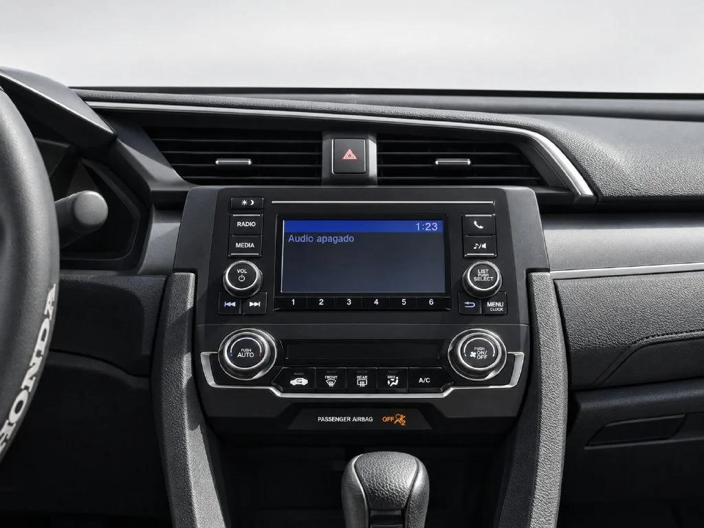 Used 2017 White Honda LX image 29