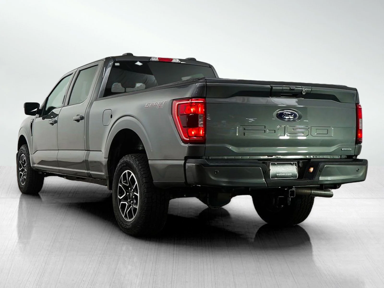 Used 2022 Gray Metallic Ford XLT image 3