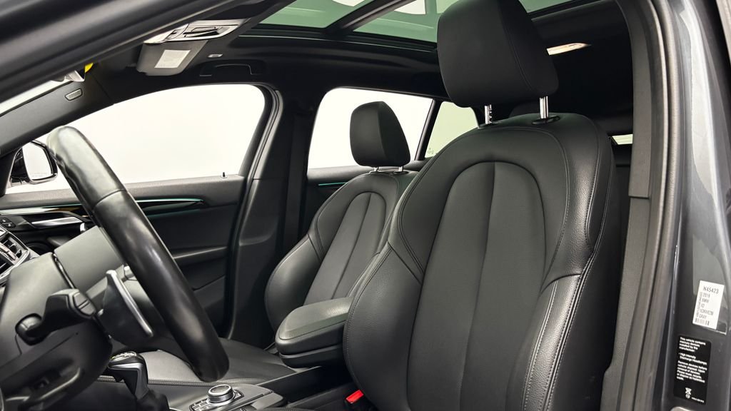 Used 2019 Gray BMW xDrive28i image 11