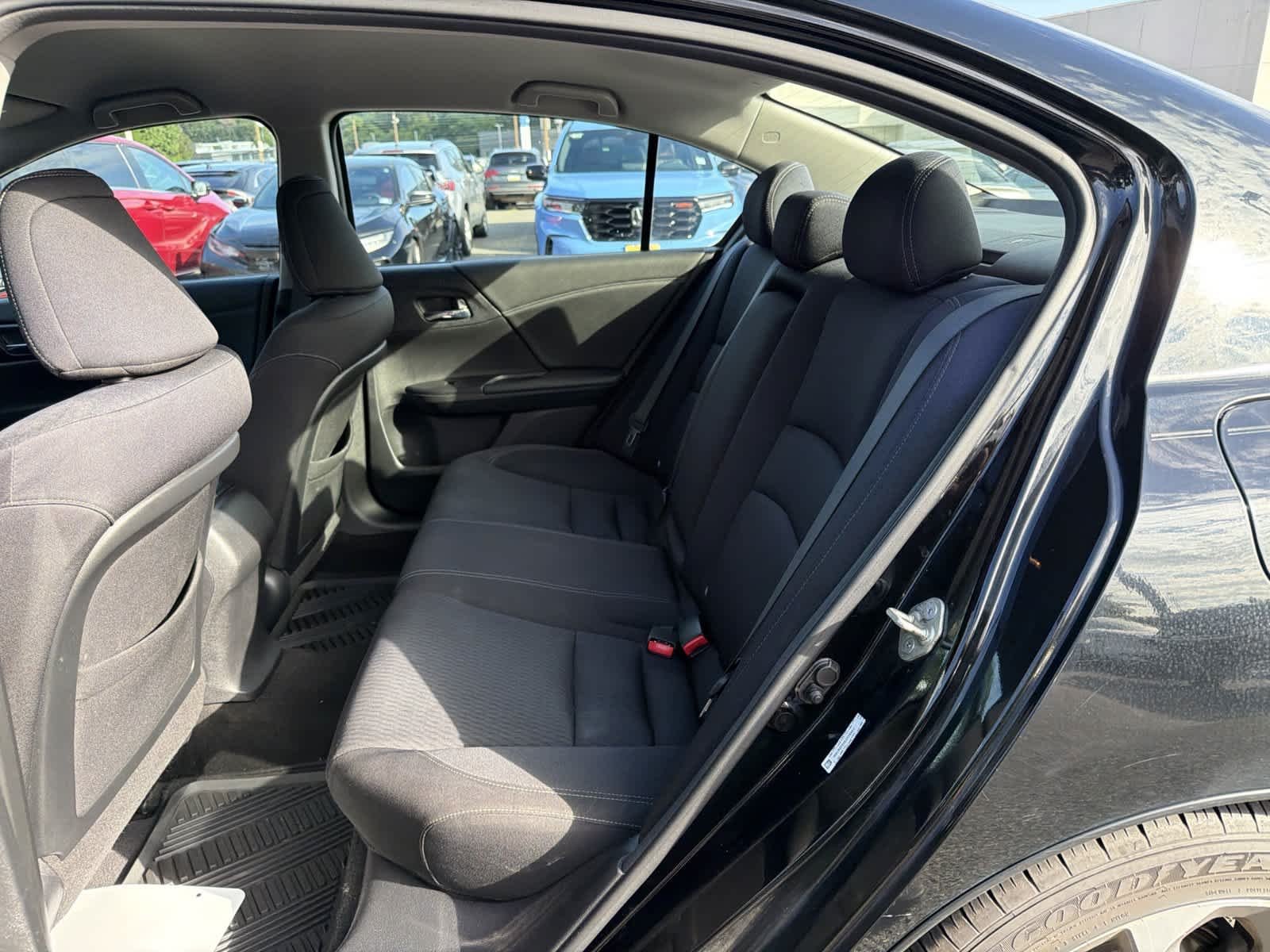 Used 2014  Honda Sport image 10