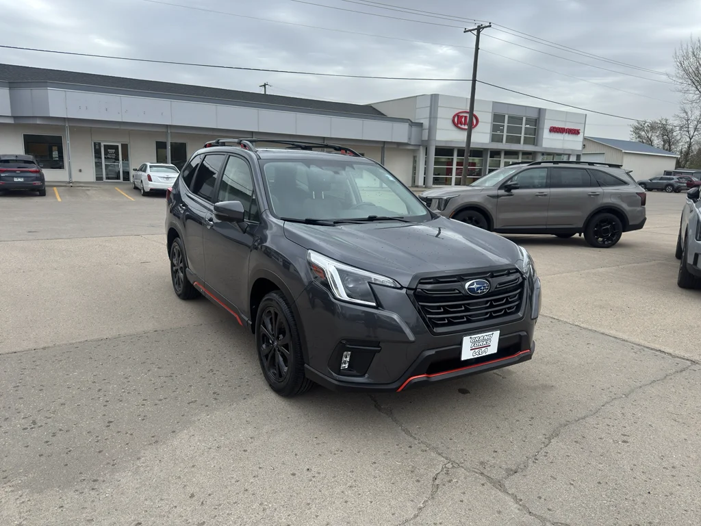 Used 2024 Magnetite Gray Metallic Subaru Sport image 4