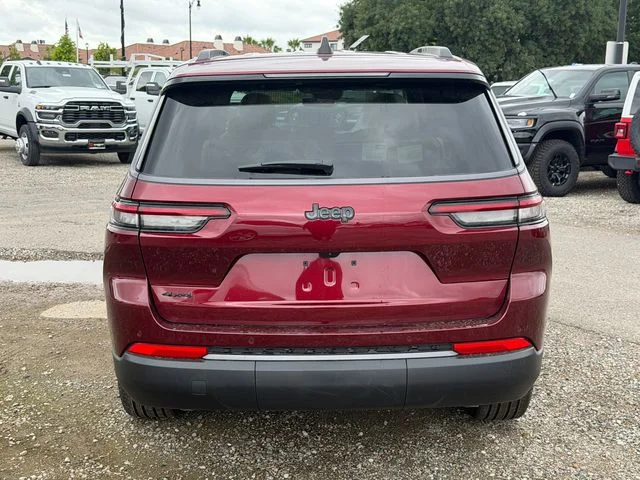 New 2026 Velvet Red Pearl-Coat Exterior Paint Jeep Limited image 7