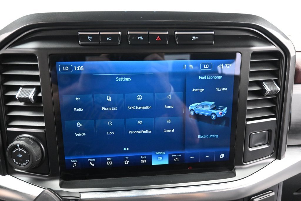 Used 2023 Gray Metallic Ford Lariat image 15
