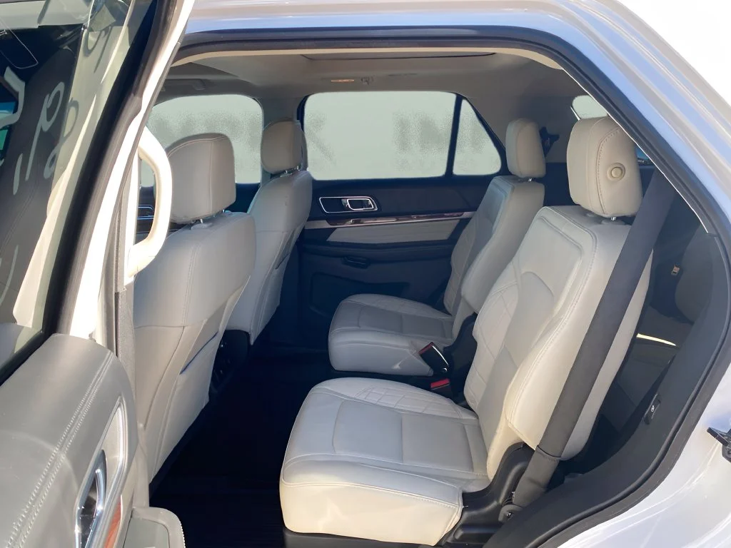 Used 2017 White Ford Platinum image 10