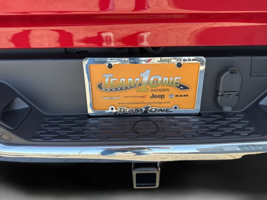 New 2026 Molten Red Pearl-Coat Exterior Paint RAM Laramie image 48