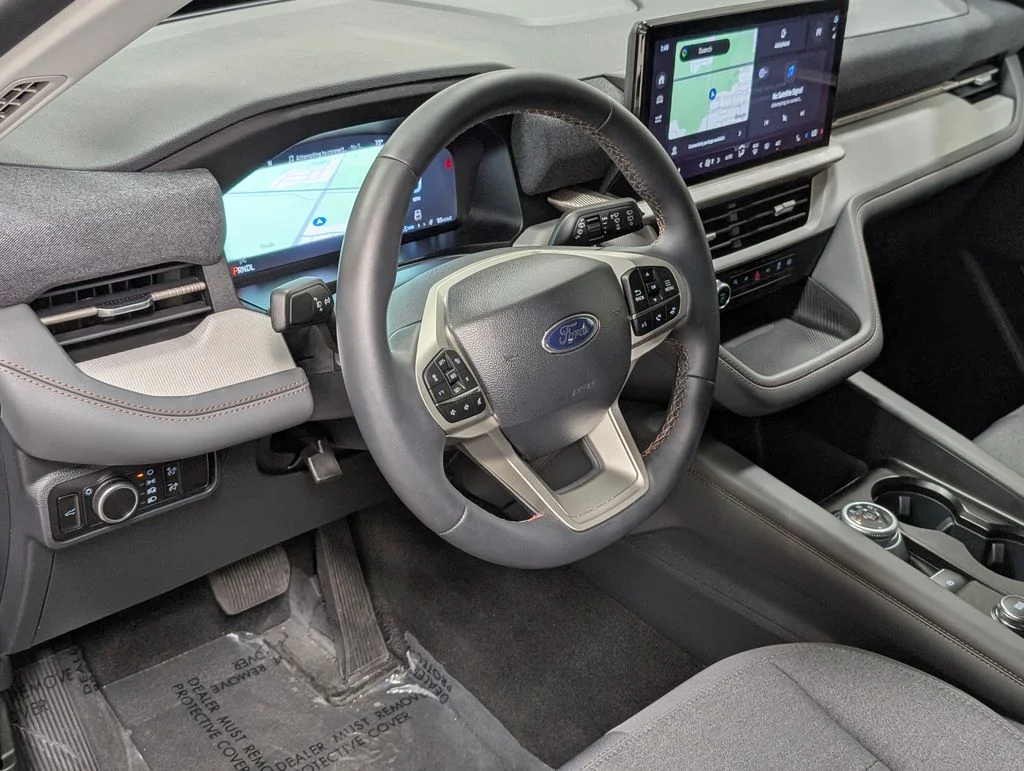 New 2026 Space White Metallic Ford Active image 10