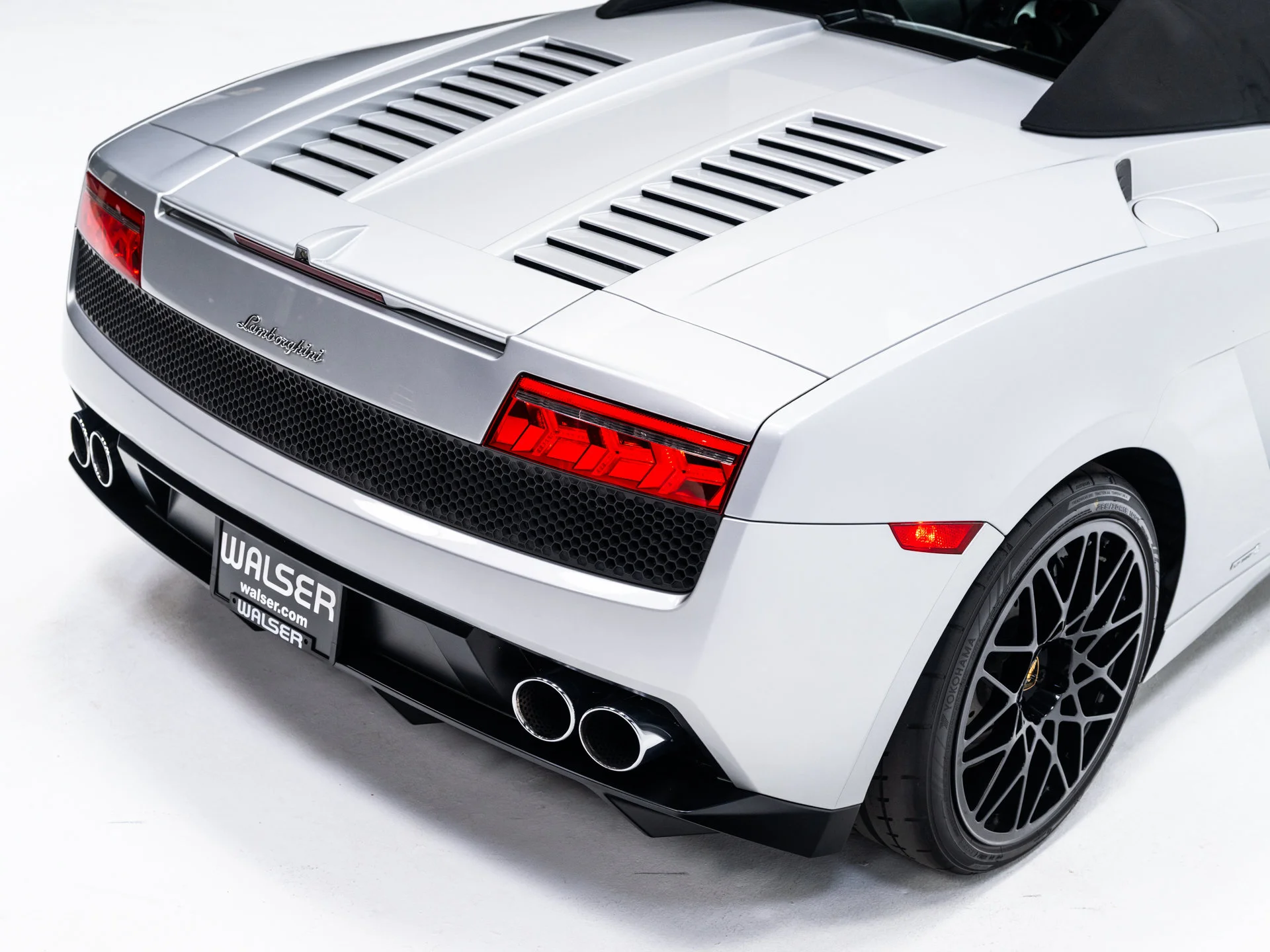 Used 2011 Grigio Thalasso Metallic Lamborghini LP560-4 image 26