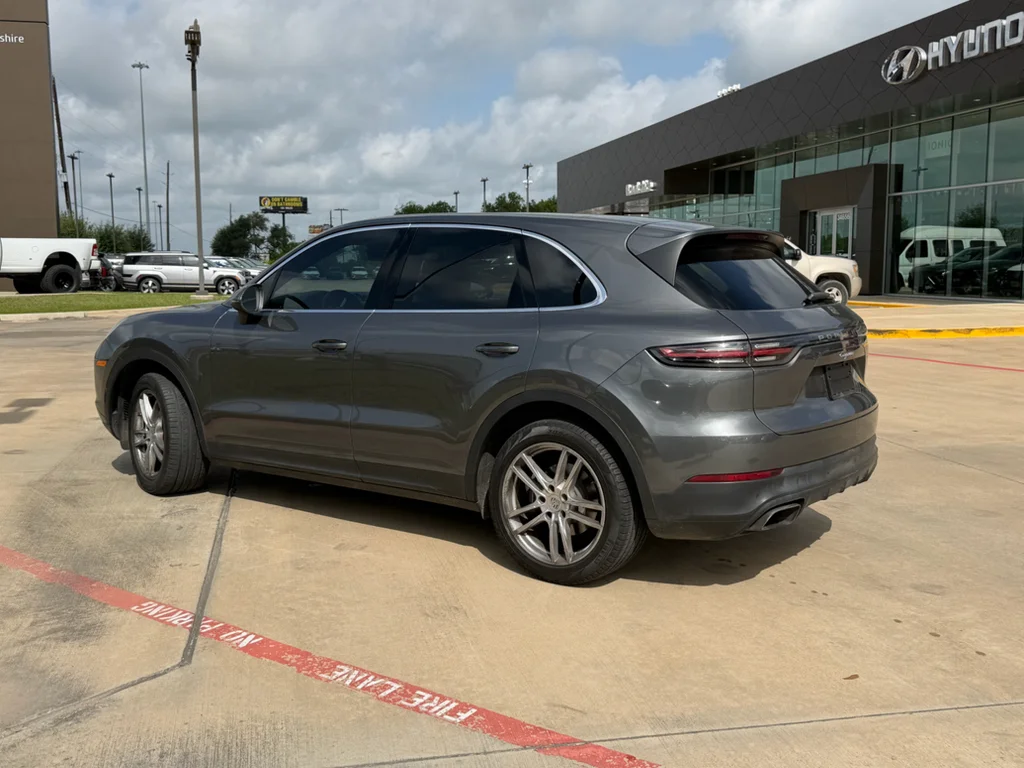 Used 2019 Quartzite Metallic Porsche Base image 3