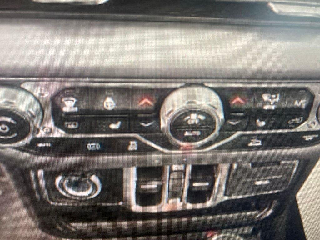 Used 2025 Black Clearcoat Jeep Sahara image 5