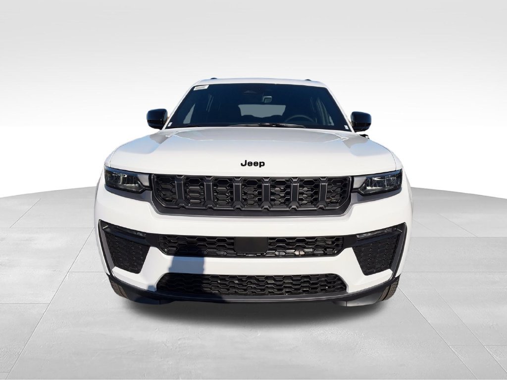 New 2027 White/off-white Jeep Limited image 6