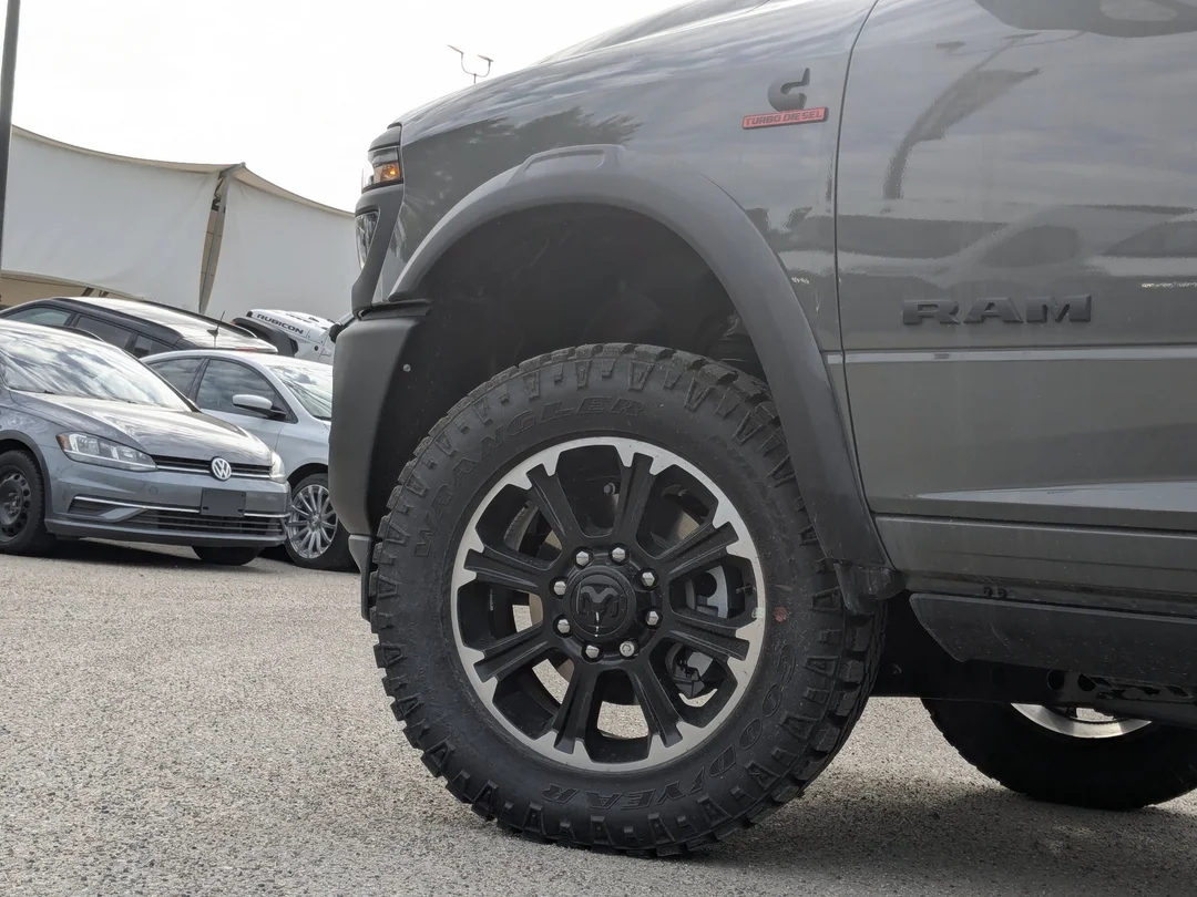 New 2026 Grey RAM Rebel - - 6.7L HO Diesel - Level 2 Pkg w/ 14.4 Screen - Rear Auto-Level Air Susp & More! image 9