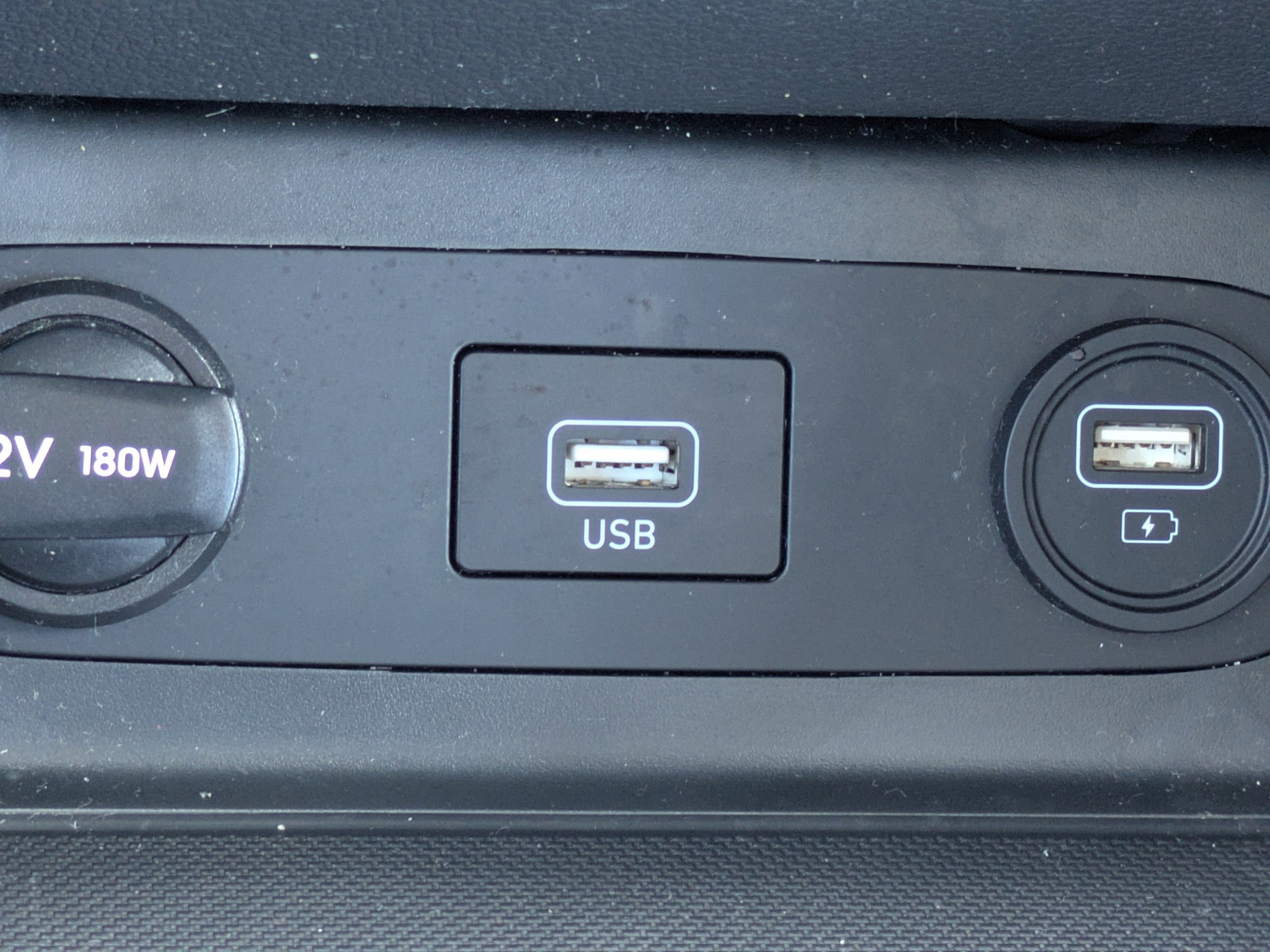 Certified Used 2023 Carbon Blue Hyundai SE image 19