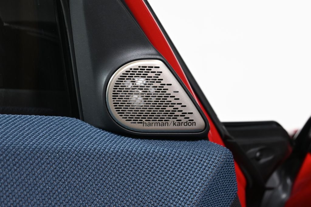 New 2026 Red MINI Iconic image 21
