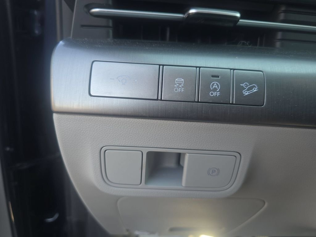 Used 2024 Denim Blue Pearl Hyundai SE image 15