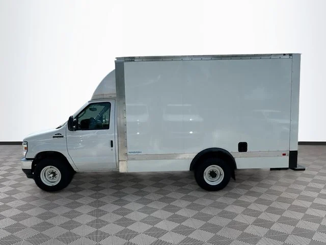 New 2025 Oxford White Ford 12