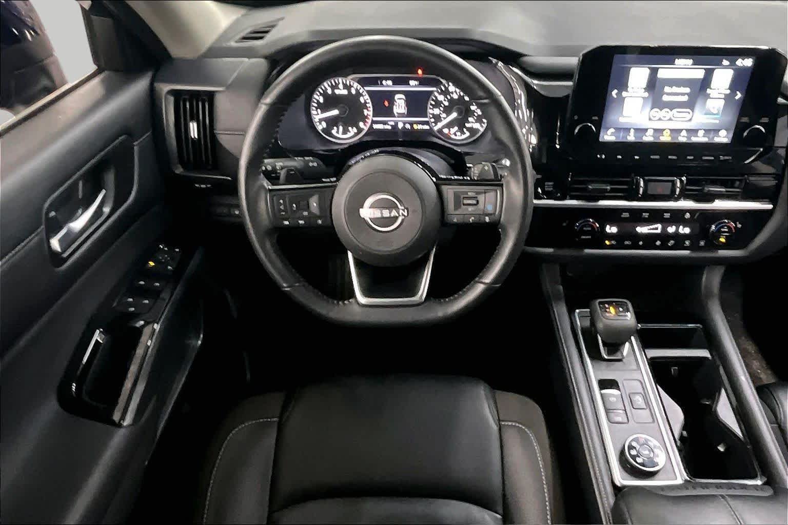 Used 2025 Deep Ocean Blue Pearl Nissan SL image 6