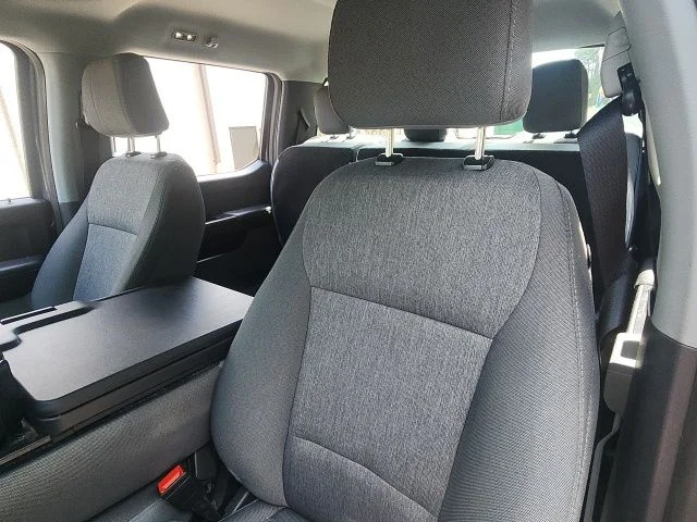 Used 2025 Gray Ford XL image 9