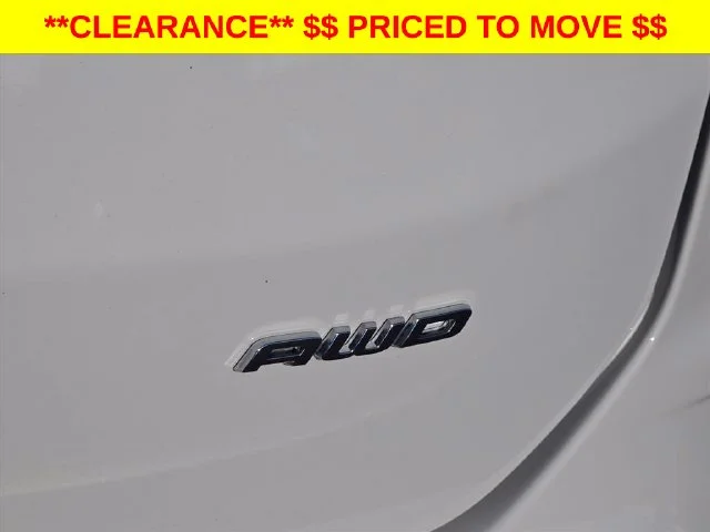 Used 2024 White Ford SEL image 29