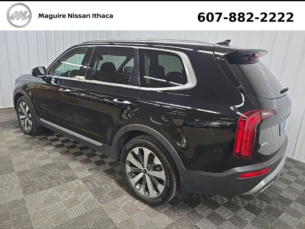 Used 2022  Kia SX image 10