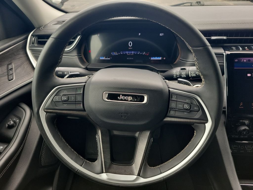 Used 2023 Gray Jeep Limited image 19