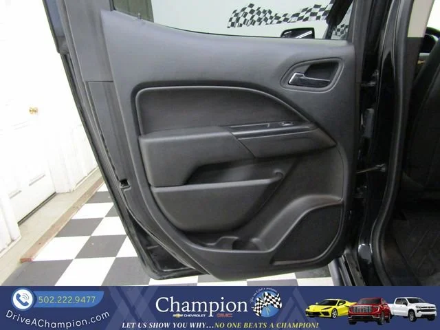 Used 2022 Black Chevrolet ZR2 image 17