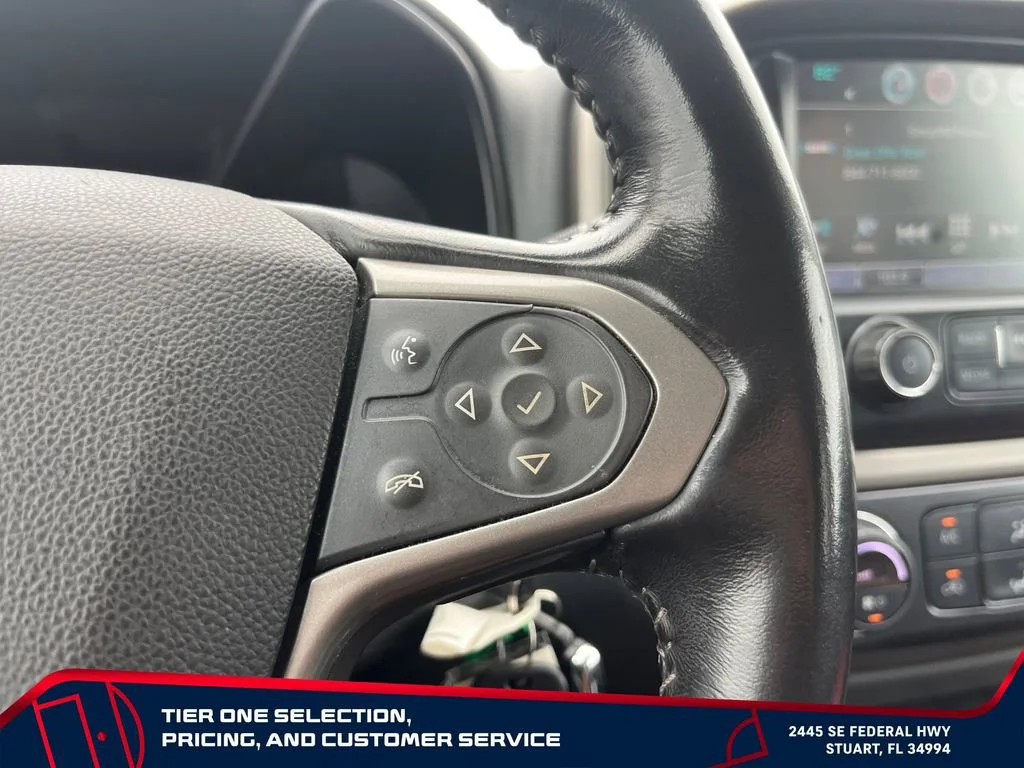 Used 2017 CYBER GRAY METALLIC Chevrolet 4WD Z71 image 26