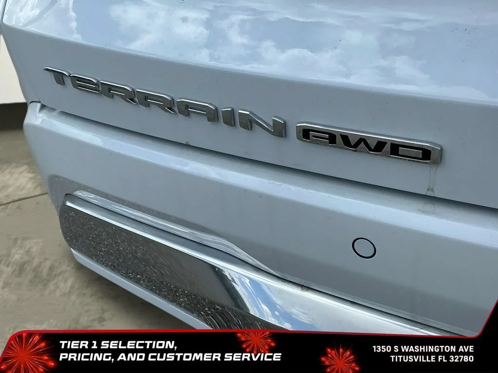 New 2026 Glacier White Tricoat GMC Denali image 39