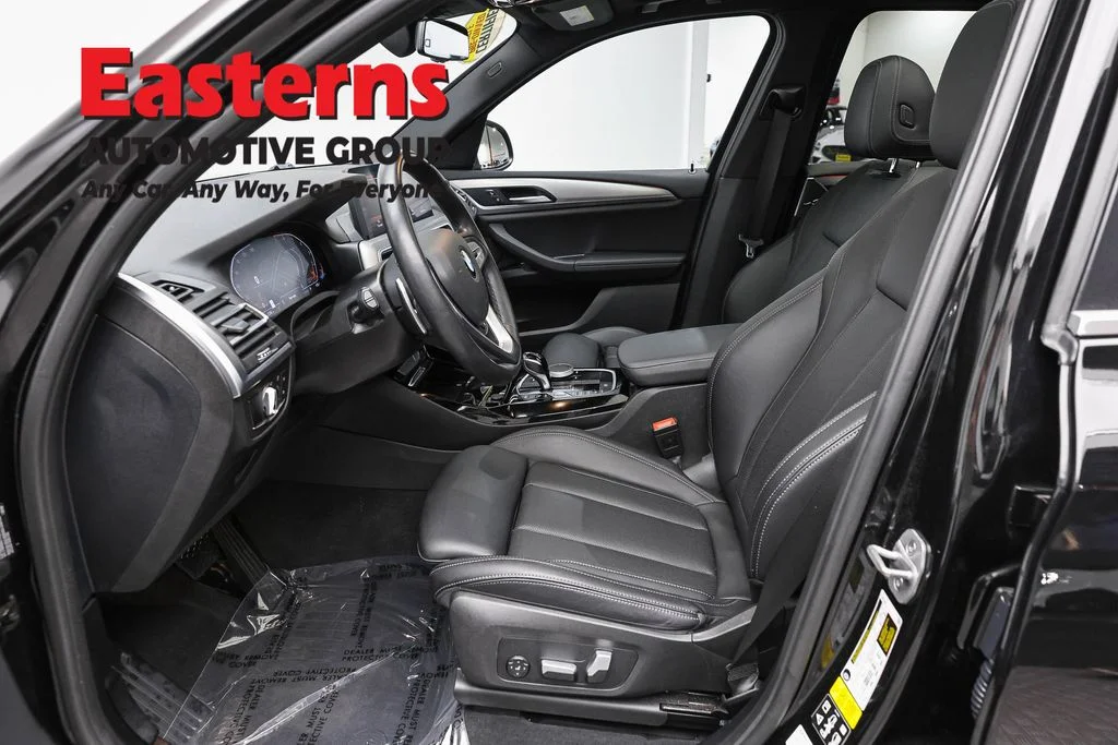 Used 2024 Black BMW xDrive30i image 14