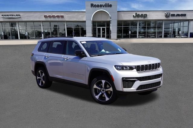 New 2026 Silver Zynith Exterior Paint Jeep Limited image 1
