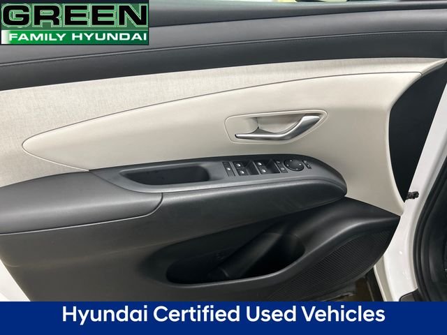 Certified Used 2025 White Hyundai SEL Convenience image 16